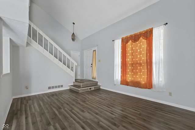 2524 Chaseway Court, Indianapolis, IN 46268