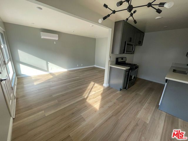 4327 Lankershim Boulevard, North Hollywood (los Angeles), CA 91602