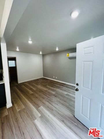 4327 Lankershim Boulevard, North Hollywood (los Angeles), CA 91602