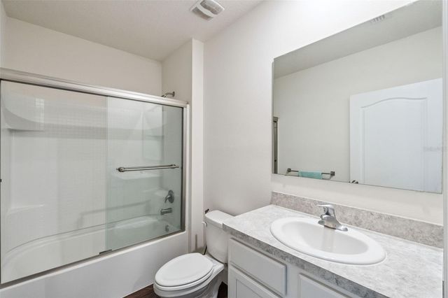 5946 CHURCHILL SQ WAY, Groveland, FL 34736