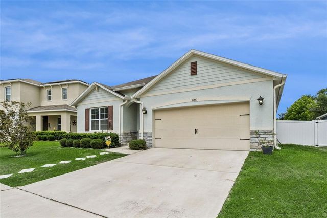 5946 CHURCHILL SQ WAY, Groveland, FL 34736