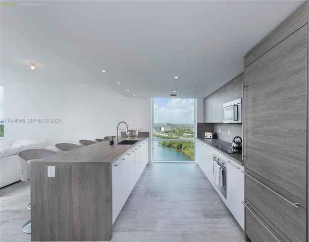 400 Sunny Isles Blvd 1801, Sunny Isles Beach, FL 33160