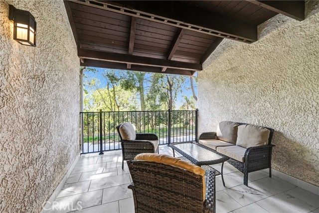 9502 Via Salerno, Burbank, CA 91504