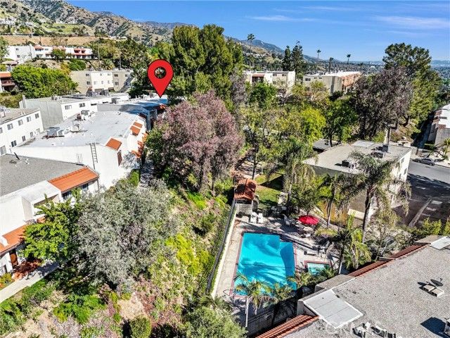 9502 Via Salerno, Burbank, CA 91504