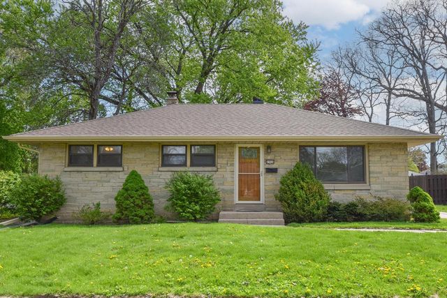 2964 104th STREET, West Allis, WI 53227