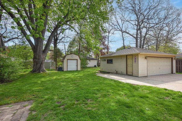 2964 104th STREET, West Allis, WI 53227