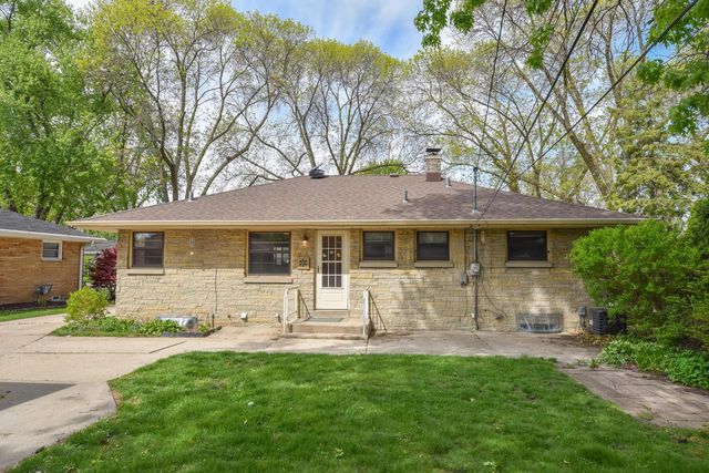 2964 104th STREET, West Allis, WI 53227