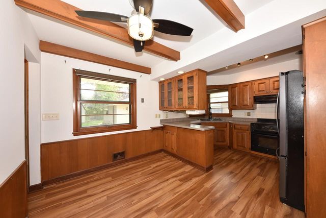 2964 104th STREET, West Allis, WI 53227