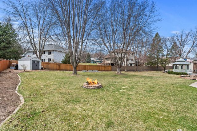 6345 Bailey Trail, Inver Grove Heights, MN 55077