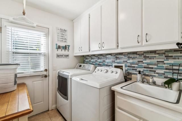 29950 Robbie Ln, Vista, CA 92084