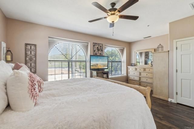 29950 Robbie Ln, Vista, CA 92084