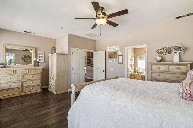 29950 Robbie Ln, Vista, CA 92084