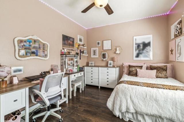 29950 Robbie Ln, Vista, CA 92084