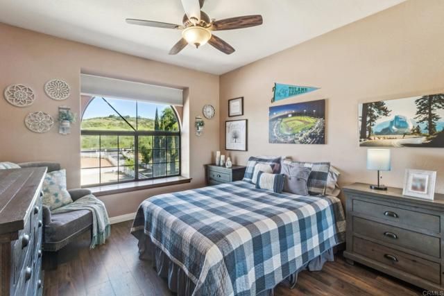 29950 Robbie Ln, Vista, CA 92084