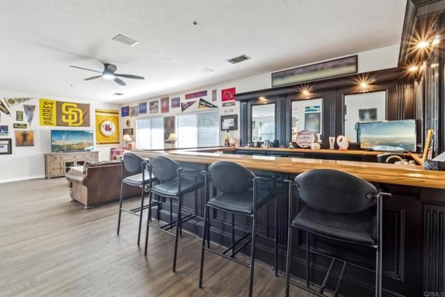 29950 Robbie Ln, Vista, CA 92084