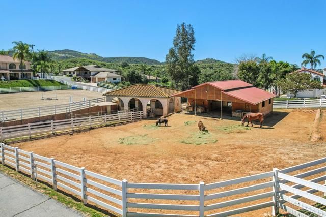 29950 Robbie Ln, Vista, CA 92084