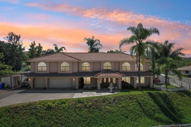 29950 Robbie Ln, Vista, CA 92084