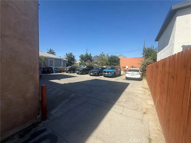 201 E 31st, Los Angeles, CA 90011