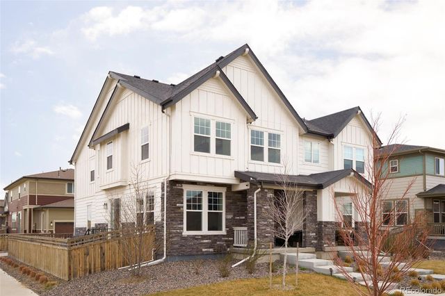 21208 E 63rd Avenue, Aurora, CO 80019