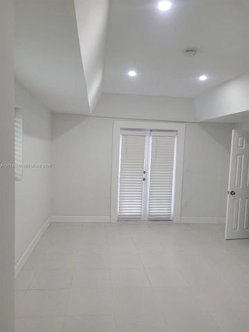 511 NW 62nd Ave, Miami, FL 33126