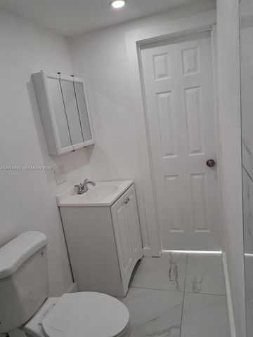 511 NW 62nd Ave, Miami, FL 33126