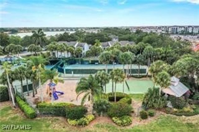 2861 Citrus Lake DR L201, Naples, FL 34109