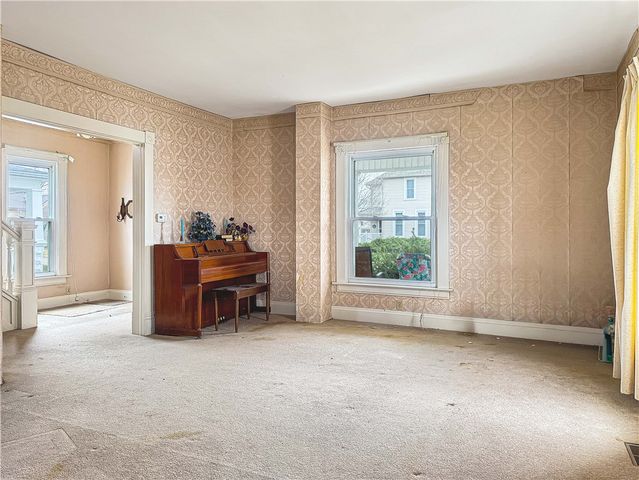 542 S Walnut Street, Urbana, OH 43078