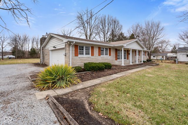 2215 Albany Street, Beech Grove, IN 46107