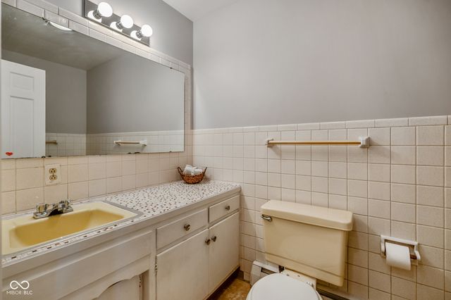 2215 Albany Street, Beech Grove, IN 46107