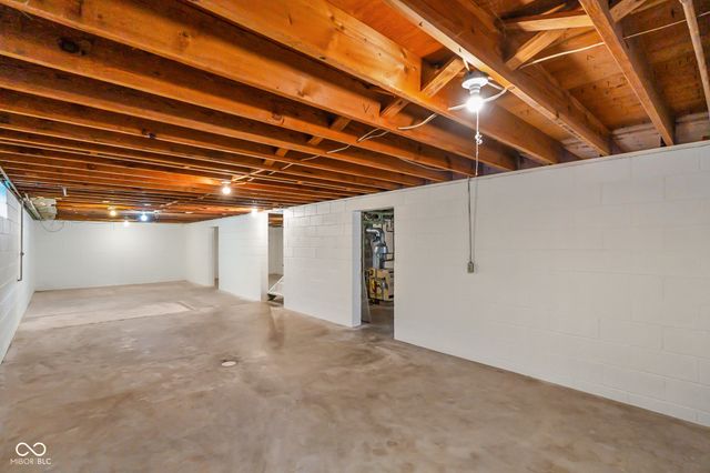 2215 Albany Street, Beech Grove, IN 46107