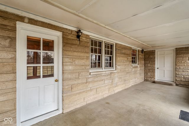 2215 Albany Street, Beech Grove, IN 46107