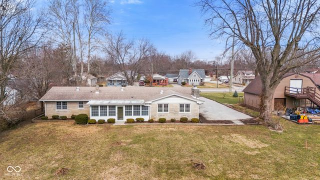 2215 Albany Street, Beech Grove, IN 46107