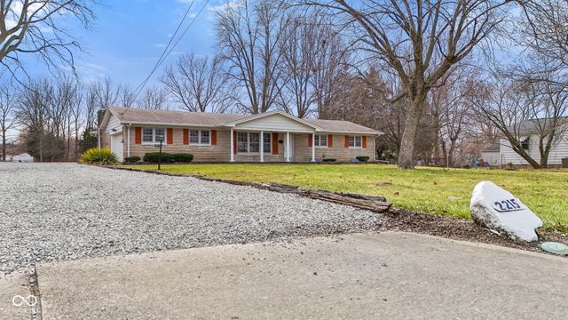 2215 Albany Street, Beech Grove, IN 46107