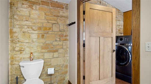 3701 E Clairemont Avenue, Eau Claire, WI 54701