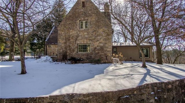 3701 E Clairemont Avenue, Eau Claire, WI 54701