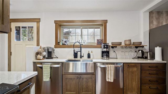 3701 E Clairemont Avenue, Eau Claire, WI 54701