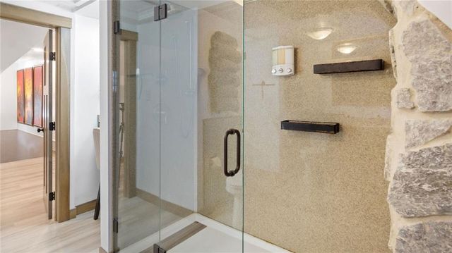 3701 E Clairemont Avenue, Eau Claire, WI 54701