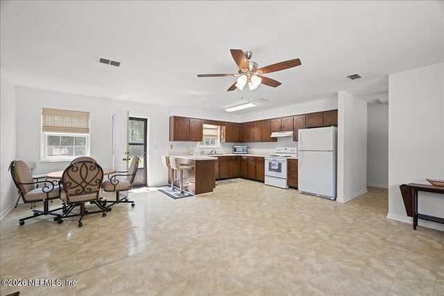 986 STATE ROAD 20, Interlachen, FL 32148