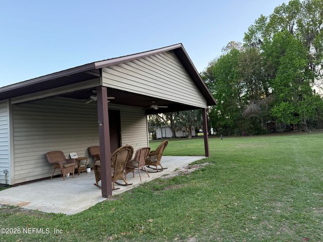 986 STATE ROAD 20, Interlachen, FL 32148