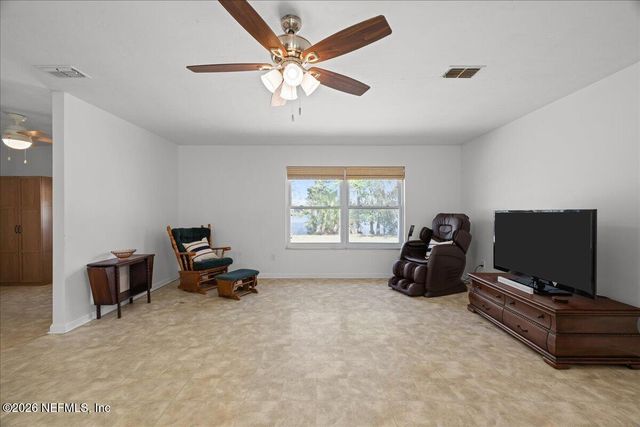 986 STATE ROAD 20, Interlachen, FL 32148