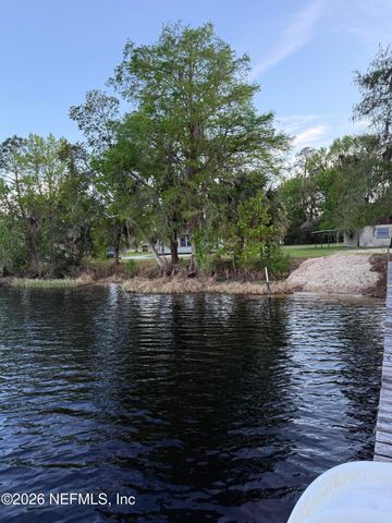 986 STATE ROAD 20, Interlachen, FL 32148