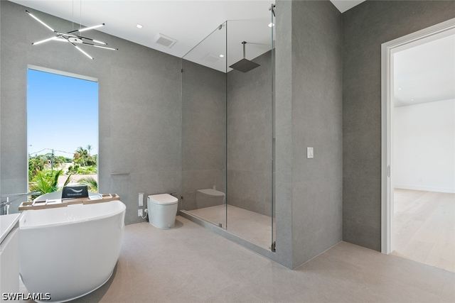 1135 Bluebird AVE, Marco Island, FL 34145