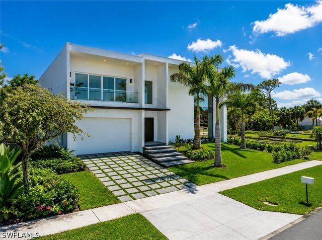 1135 Bluebird AVE, Marco Island, FL 34145
