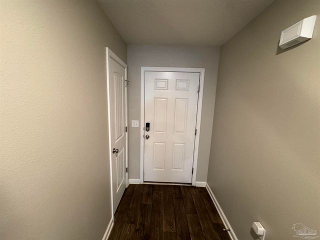 6414 Churchill Cir, Milton, FL 32583