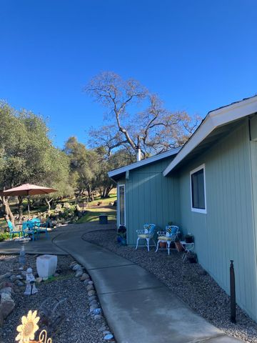 46725 Picayune Creek Road, Coarsegold, CA 93614