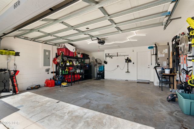 6816 Amici Court, Port Orange, FL 32128