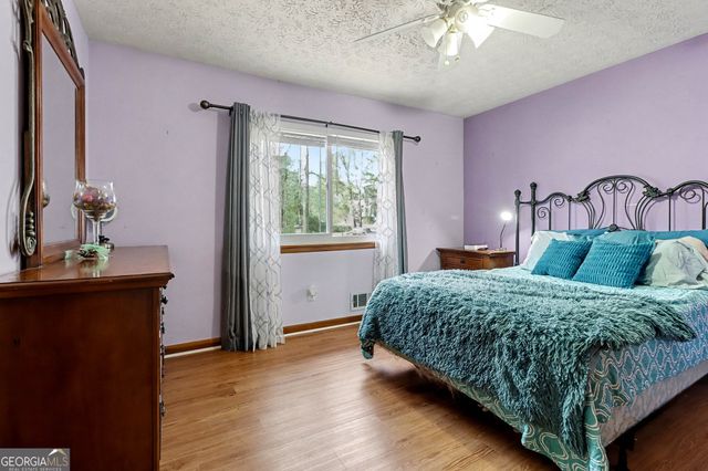 134 Hidden Valley Road, Fayetteville, GA 30214