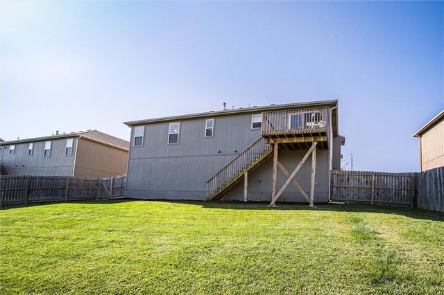 420 Sunflower Drive, Raymore, MO 64083