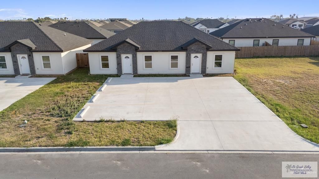 2425 N Valley Circle Circle, La Feria, TX 78559