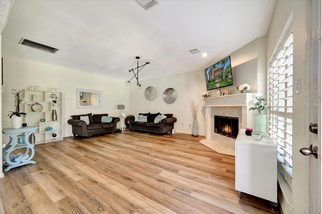 3602 Garrettsville Drive, Pearland, TX 77584